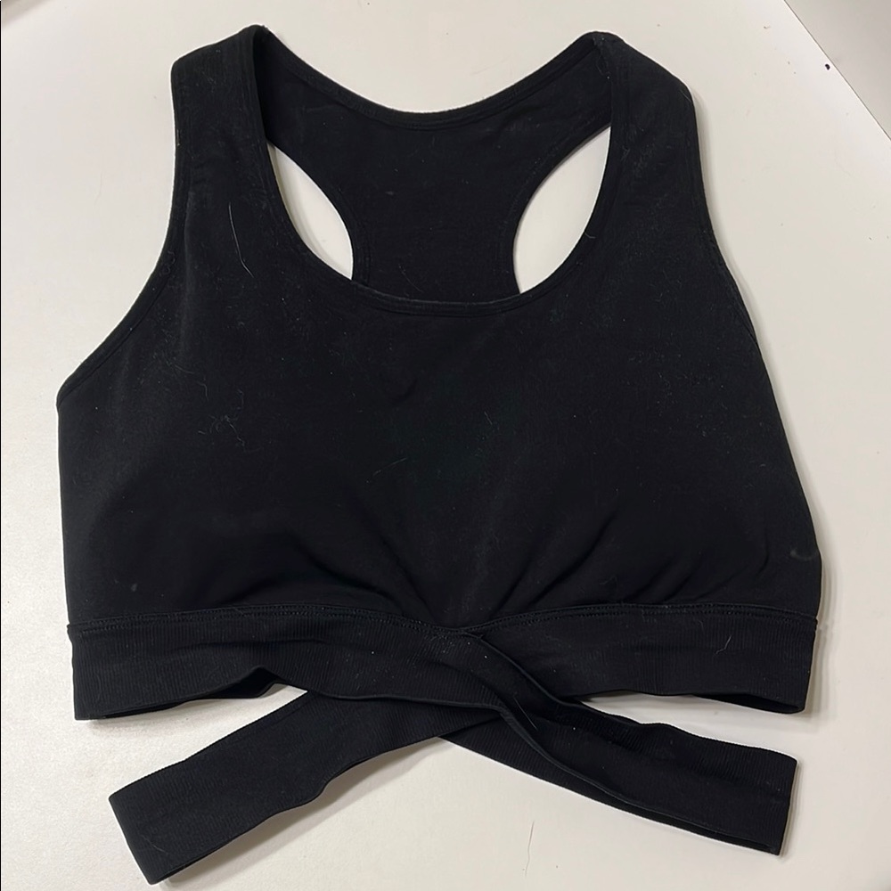 Black Cross-Back Sports Bra